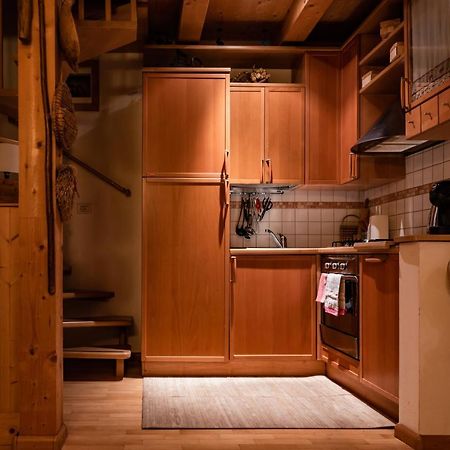Sciliarguesthouse-Due Piani Parcheggio Privato كاستيلِروتّو المظهر الخارجي الصورة