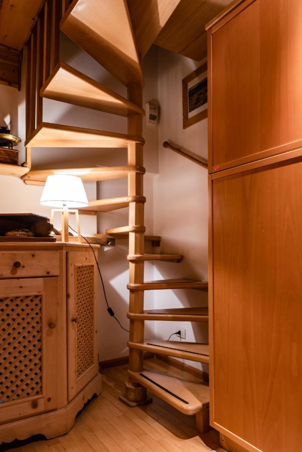 Sciliarguesthouse-Due Piani Parcheggio Privato كاستيلِروتّو المظهر الخارجي الصورة